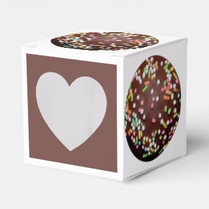 Chocolate cake with sprinkles favor box