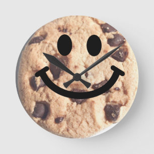 Chocolate chip Cookie Face Clock