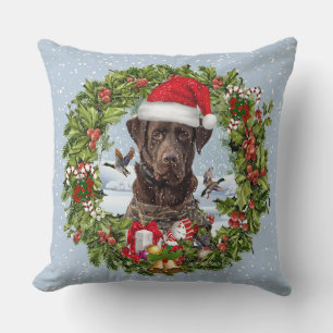 Chocolate Labrador Retriever, Christmas wreath Throw Pillow