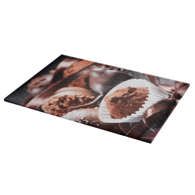 Chocolate truffles cutting board (Corner)