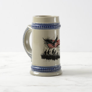 Chope À Bière Art patriotique du 4 juillet avec drapeau et solda