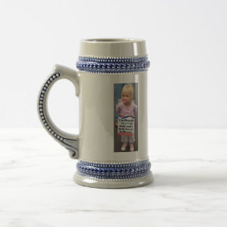 Chope À Bière La fille dans la dette possède seulement la