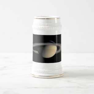 Chope À Bière Sunlit Saturn Gas géant Planet par Cassini