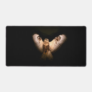 Chouette Dans Le Mat Du Bureau De Vol