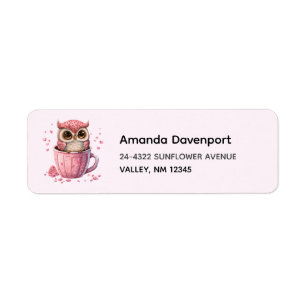 Chouette rose mignonne en coupe