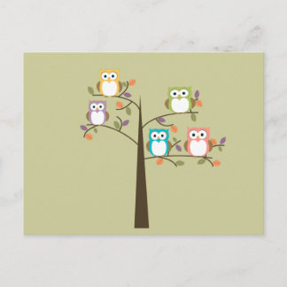 Chouettes colorées dans de jolies Cartes de Cartes