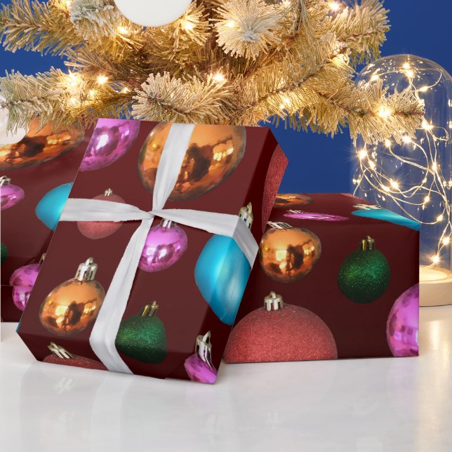 Christmas Baubles Wrapping Paper (Holidays)