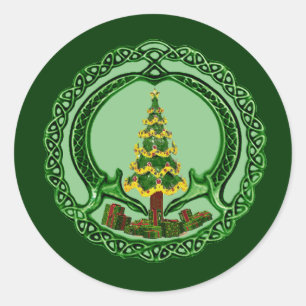Christmas Claddagh Classic Round Sticker