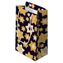 Christmas Cookie Wreath with Navy Blue Background