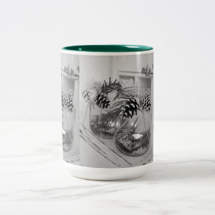 CHRISTMAS DECOR COFFEE AND TEA MUG