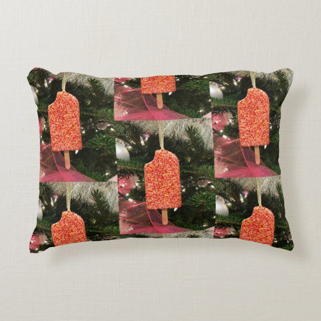 **CHRISTMAS DECORATIONS** CHRISTMAS ACCENT PILLOW (Front)