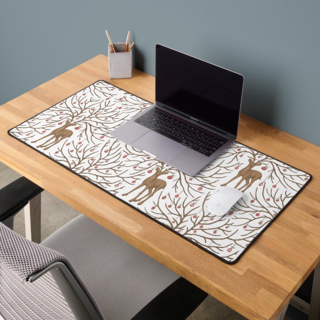 Christmas deer on white desk mat (Office 2)