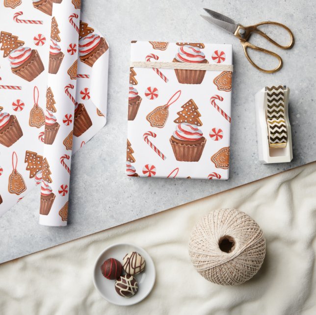 Christmas Gingerbread Cookie Cupcake Wrapping Paper (Crafts)