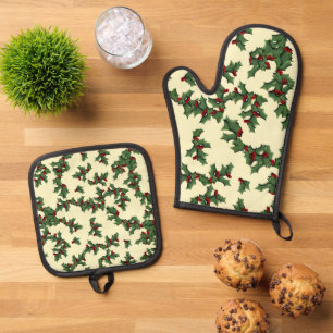 Christmas Holly Oven Mitt & Pot Holder Set