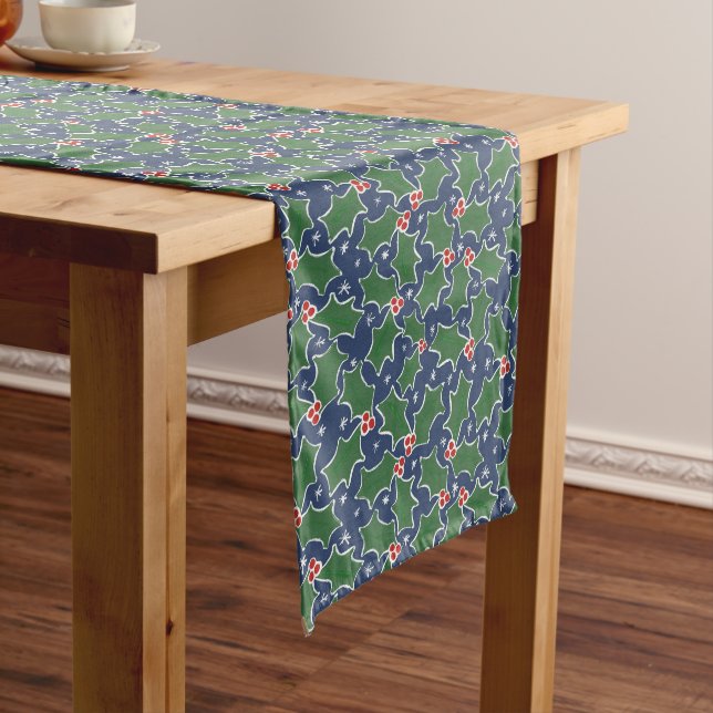 Christmas Holly Short Table Runner (In Situ)