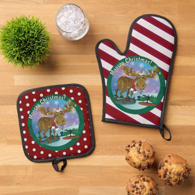 Christmas Moose ~ Oven Mitt & Pot Holder Set (Top Down)