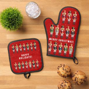 Christmas Nutcrackers Toy Soldiers Oven Mitt & Pot Holder Set