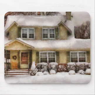 Christmas - One cold winter's morning Mouse Pad