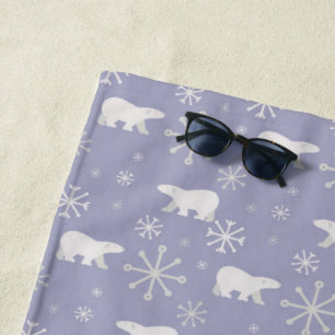 Christmas pattern with polar bears and snowflakes beach towel