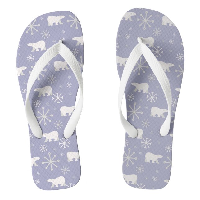 Christmas pattern with polar bears and snowflakes flip flops (Footbed)