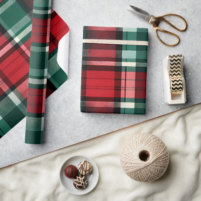 Christmas Red Green Plaid Wrapping Paper (Crafts)