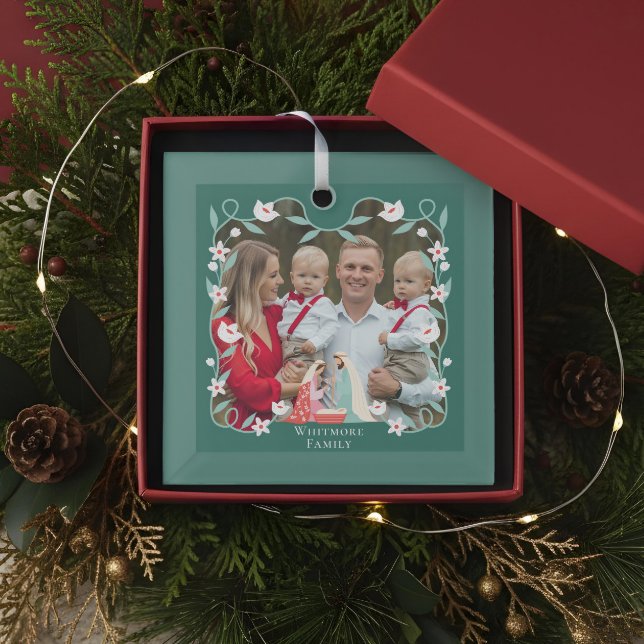 Christmas Religious Nativity Scene Photo Keepsake Glass Ornament (Christmas Religious Nativity Scene Photo Keepsake Glass Ornament)