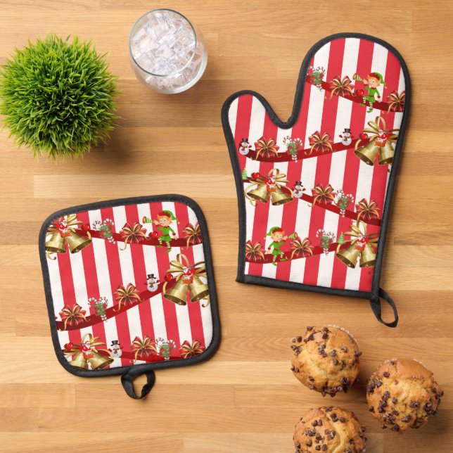 Christmas Santa's Elf SnowOven Mitt & Pot Holders  Oven Mitt & Pot Holder Set (Top Down)