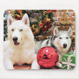 Christmas - Siberian Huskies - Bailey and Katya Mouse Pad