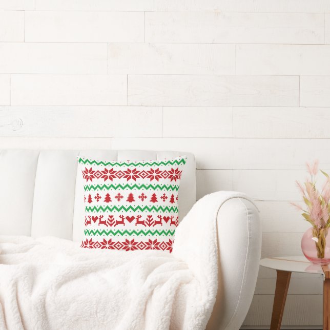 Christmas sweater Pattern Throw Pillow (Couch)