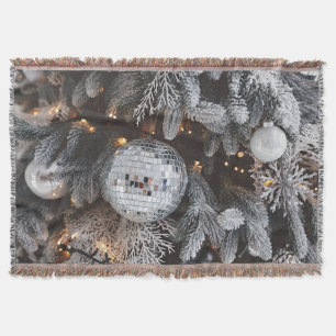Christmas tree decorations, festive light backgrou throw blanket