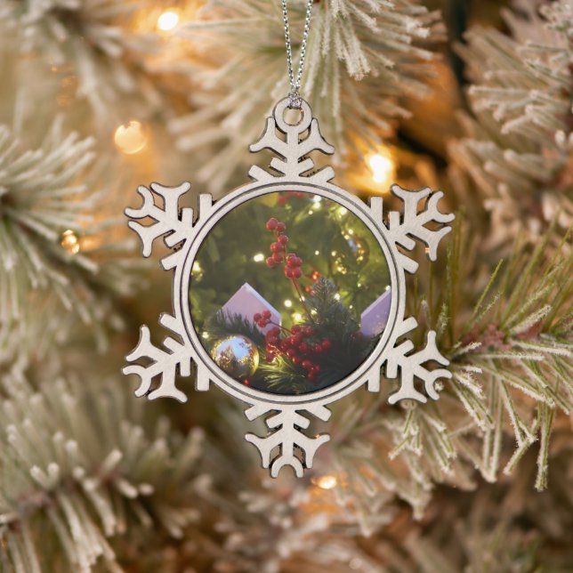 Christmas tree ornaments (Tree)