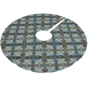 Christmas Tree Skirt - Blue Poinsettias.