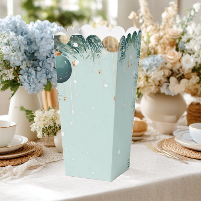 Christmas trees and toys favor box (Creator Uploaded)