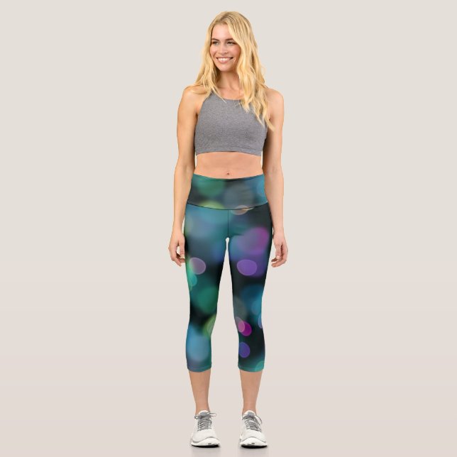 Christmas Twilight Pattern on Midnight Blue Capri Leggings (Front)