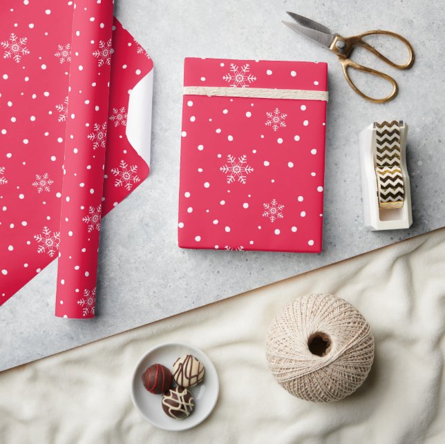 Christmas Wrapping Paper with Christmas Snowflakes (Crafts)