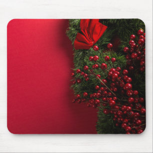 christmas wreath with red berries mouse pad