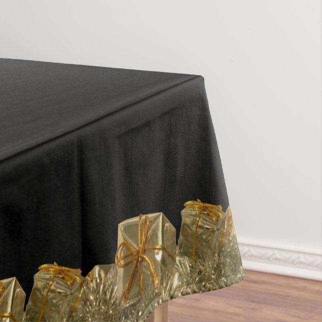 ChristmasTablecloth Black Holiday Tablecloths (In Situ)