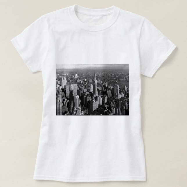 Chrysler Building New York Manhattan T-Shirt (Design Front)