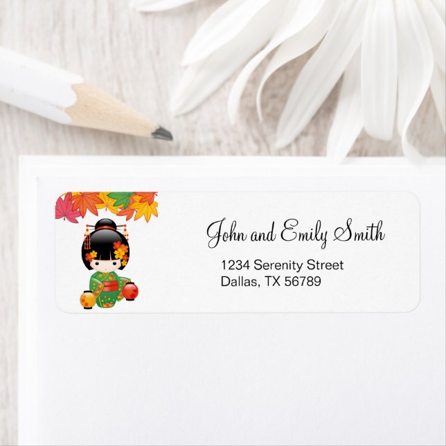 Chute Poupée Kokeshi - Green Kimono Geisha Girl (En situation)