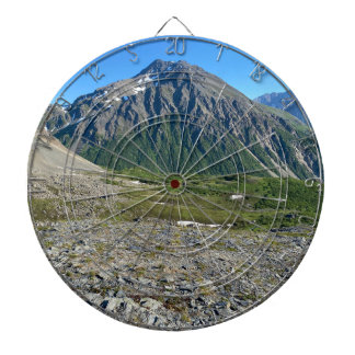 Cible De Fléchettes Aventure de montagne accidentée - Randonnée d'été 