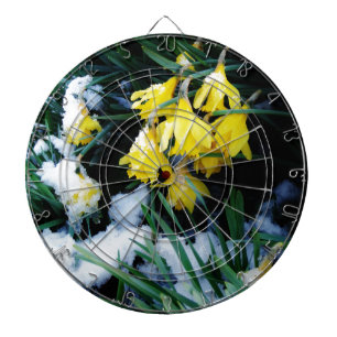Cible De Fléchettes Jaune Daffodils fleurs dans la neige