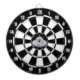Cible De Fléchettes Soucoupes Volantes Personnalisées sur Fond Noir et