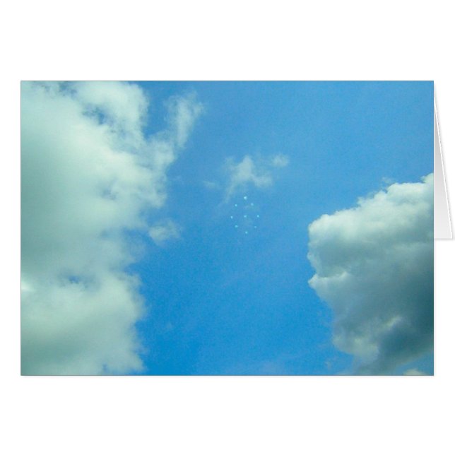 Ciel avec des ovnis (Devant horizontal)