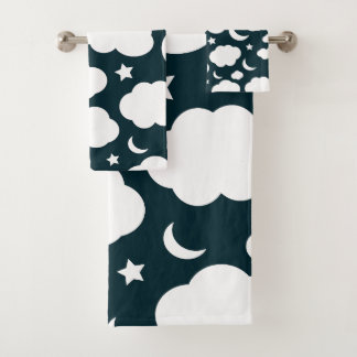 Ciel nocturne avec lune, étoiles et nuages