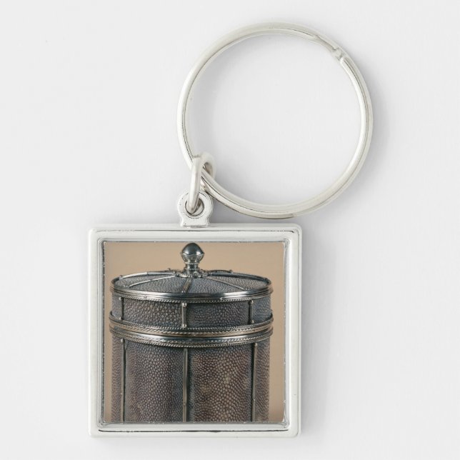 Cigarette box with shagreen sides, 1928 keychain (Front)