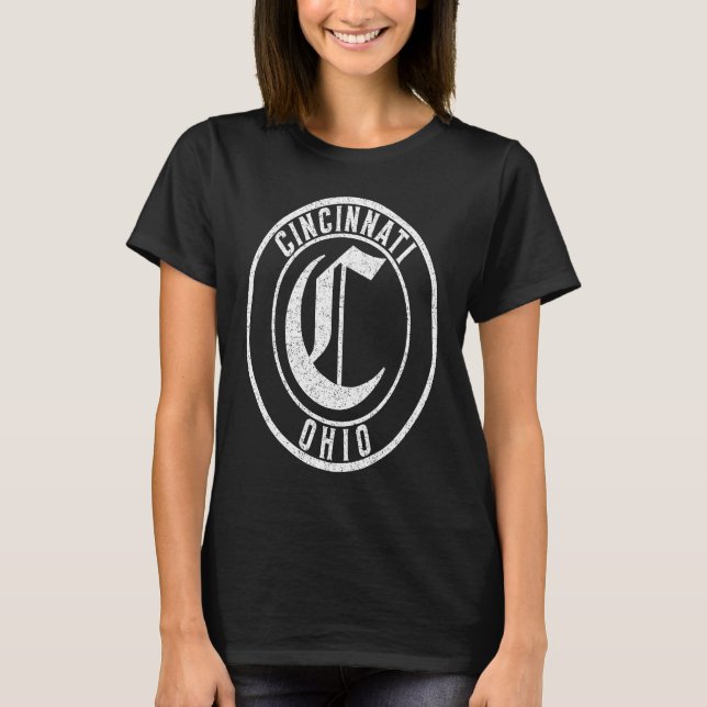 Cincinnati Ohio Circle Sign Distressed White Print T-Shirt (Front)