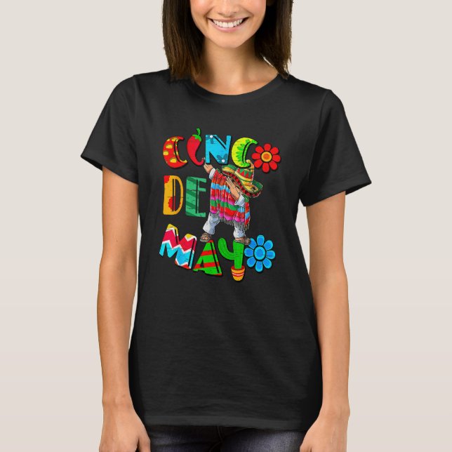 Cinco De Mayo Dabbing Mexican Poncho Party Fiesta  T-Shirt (Front)