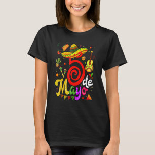 Cinco De Mayo Fiesta Surprise Camisa 5 De Mayo Viv T-Shirt