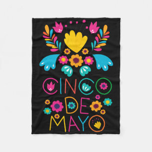 Cinco De Mayo With Guitar Flowers Sombrero Maracas Fleece Blanket