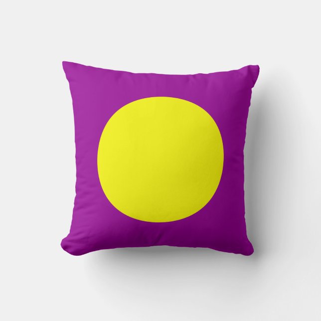 Circle Colours 06 Throw Pillow (Front)